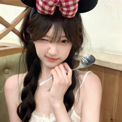 塞布丽娜·卡彭特:无厘头圣诞